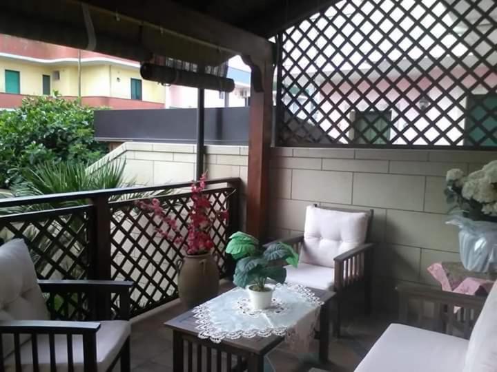 B&B Caravaggio San Donaci Exterior photo